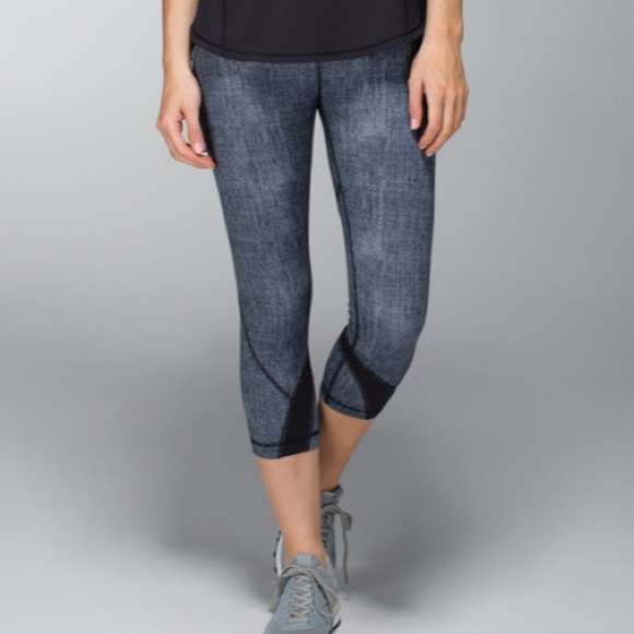 Lululemon Run: Inspire Crop II - Picture 2 of 14